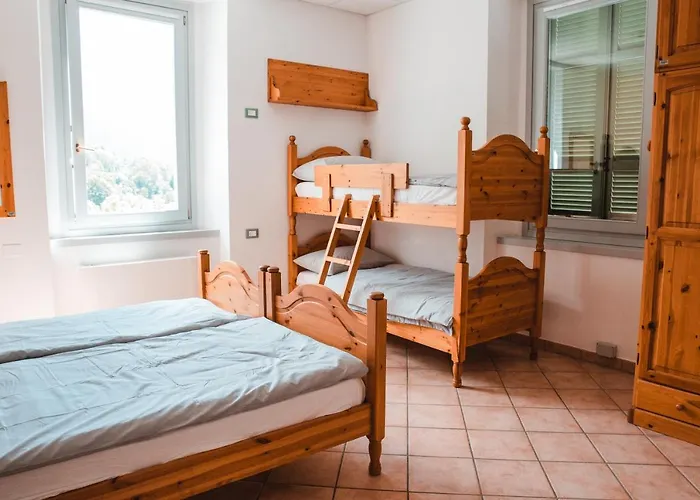 Casa Del Parco Adamello Hostal *